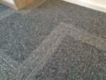 grijze tapijttegels, 2502 grijs met strepen