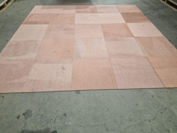gebruikte tapijttegels, re use c keus, roze zachtebacking