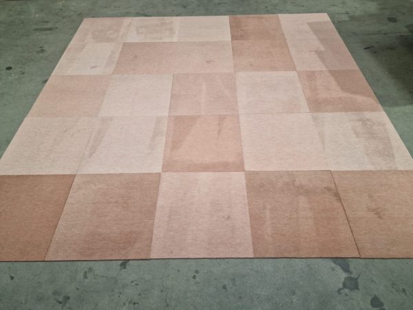 gebruikte tapijttegels, re use c keus, roze zachtebacking