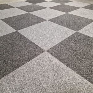 75m2 uniek ontwerp van 2 verschillende re use tapijttegels
